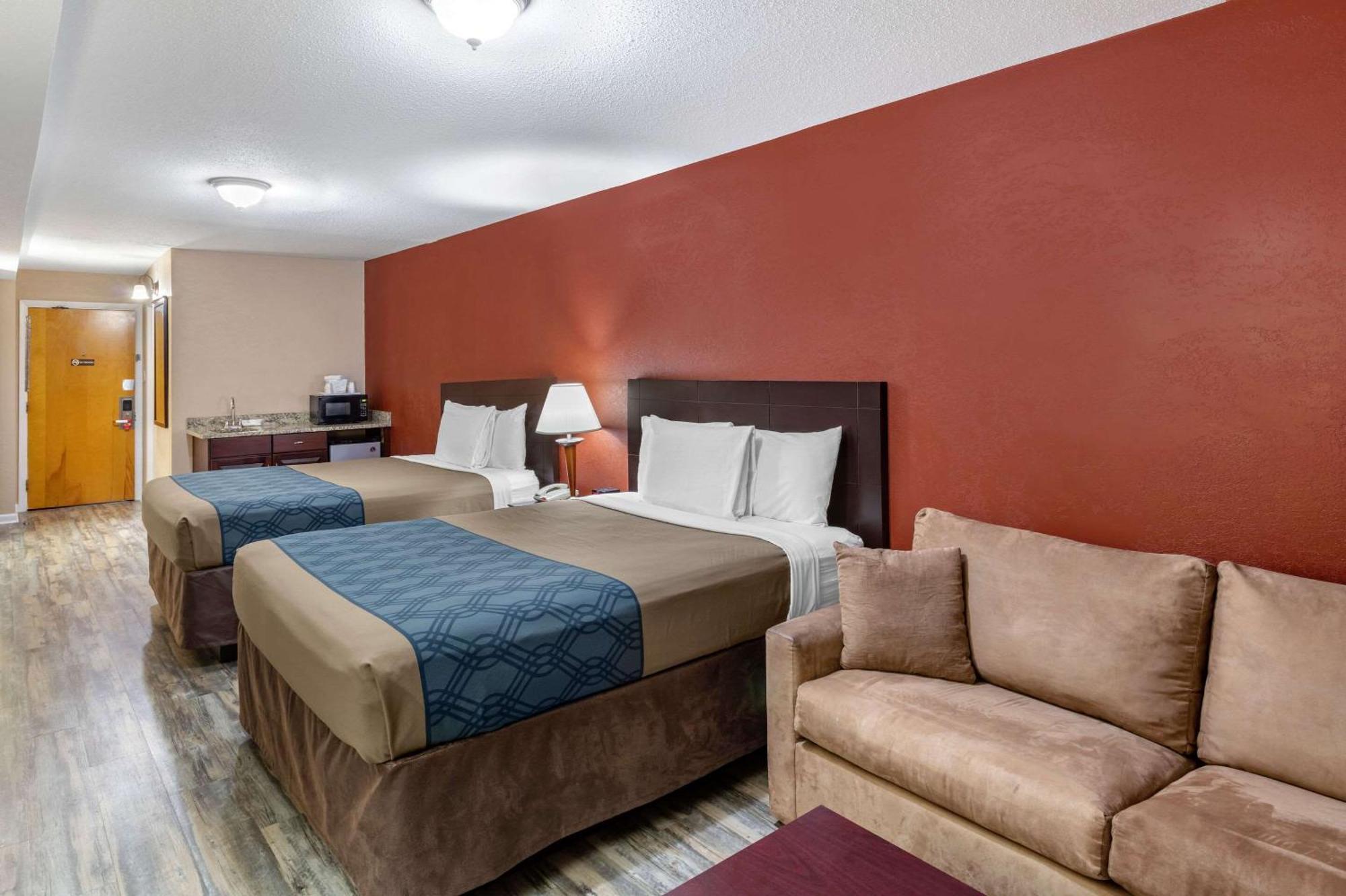 Econo Lodge Inn & Suites Old Saybrook - Westbrook Екстериор снимка