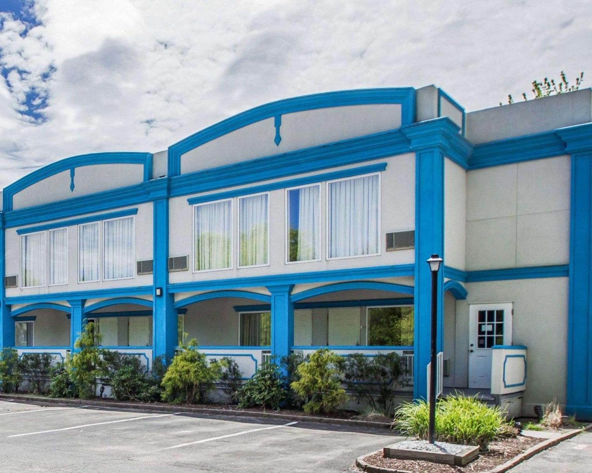 Econo Lodge Inn & Suites Old Saybrook - Westbrook Екстериор снимка
